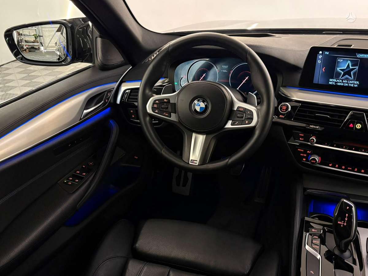 BMW 525, 2.0 l., Седан