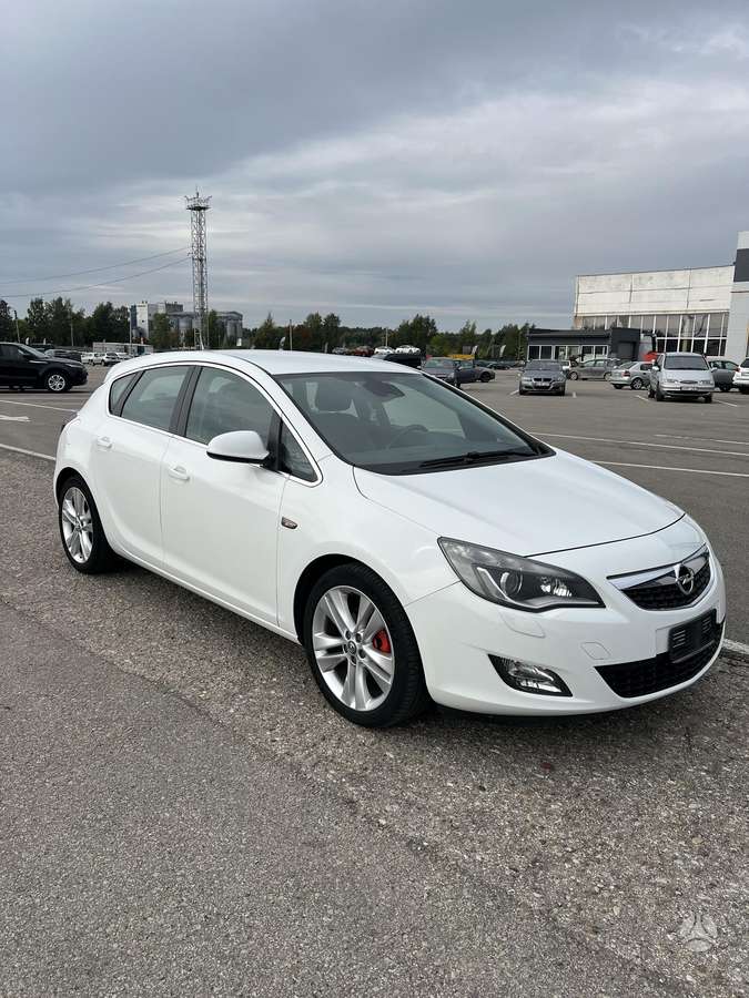 Opel Astra, 1.4 l., Хэтчбек