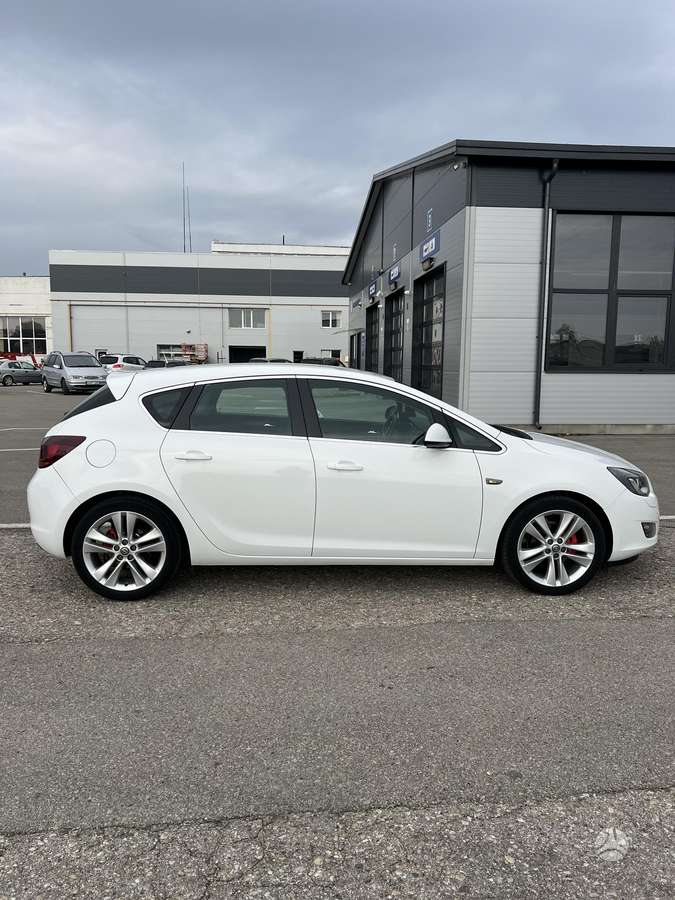 Opel Astra, 1.4 l., hatchback