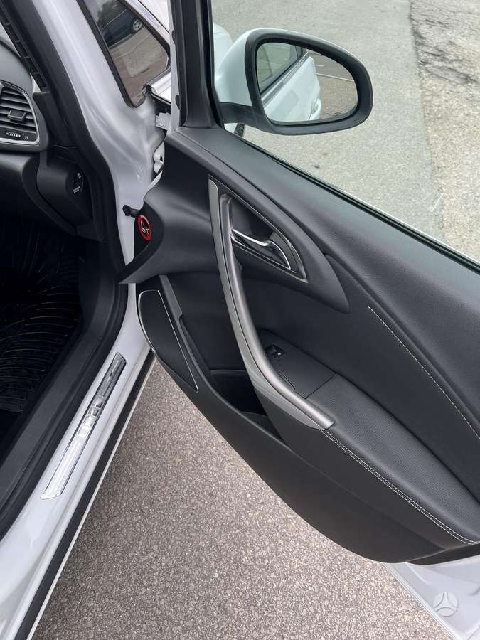 Opel Astra, 1.4 l., hatchback