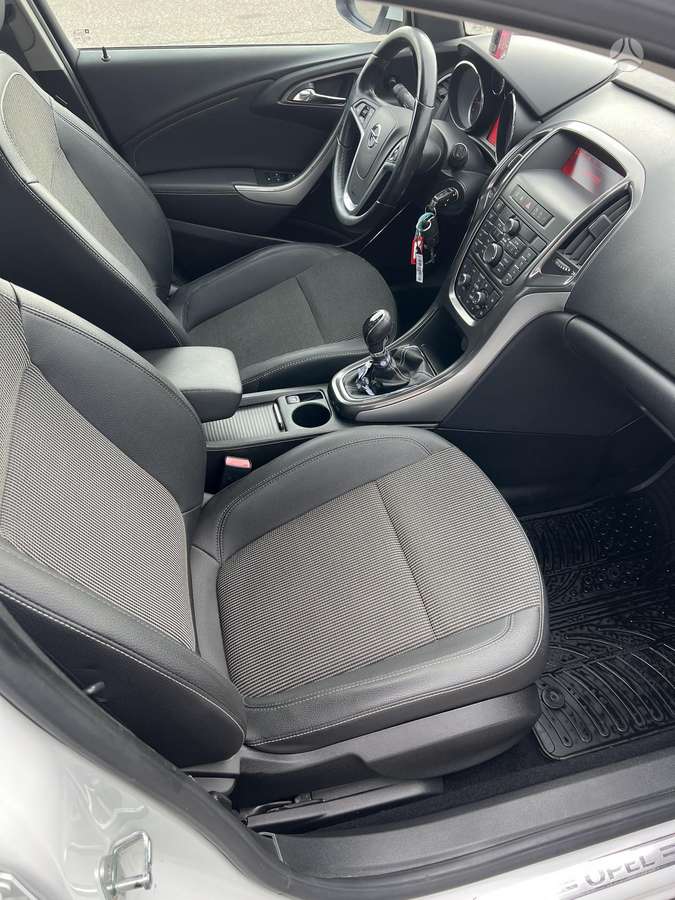 Opel Astra, 1.4 l., Хэтчбек