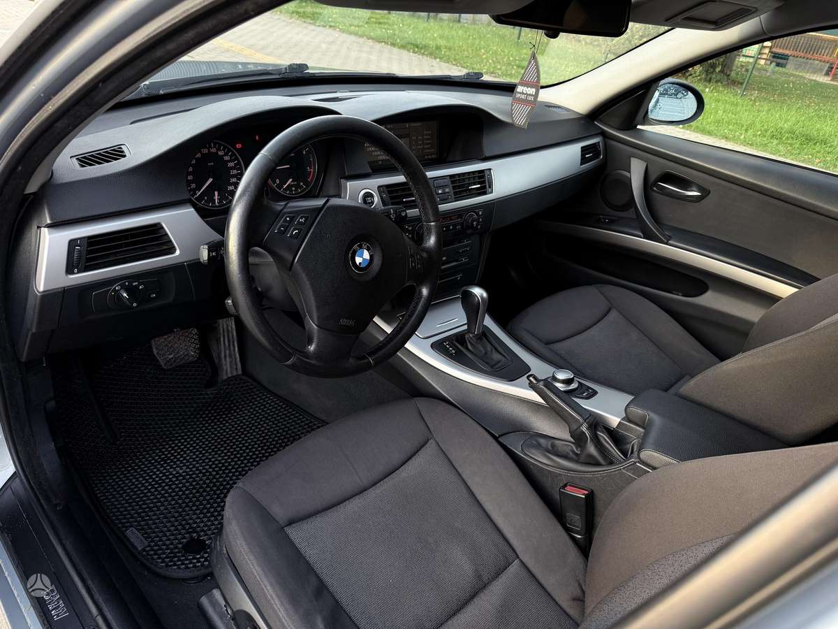 BMW 320, 2.0 l., universalas