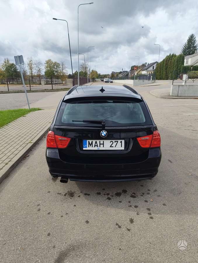 BMW 318, 2.0 l., wagon