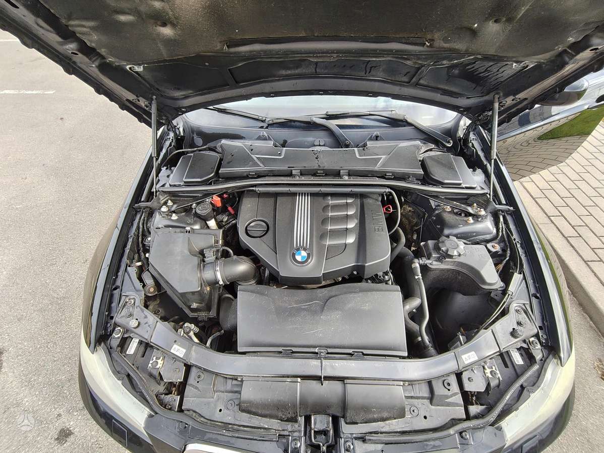BMW 318, 2.0 l., wagon