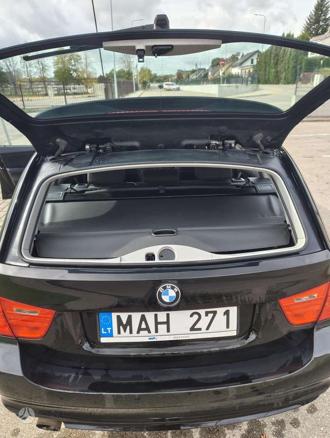 BMW 318, 2.0 l., wagon