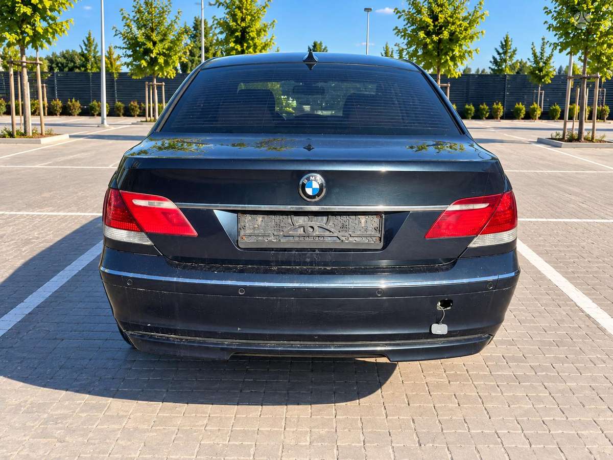 BMW 730 kėbulo dalys