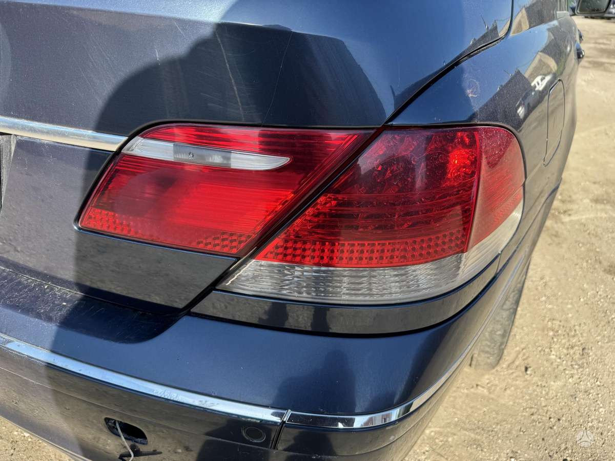 BMW 730 body parts