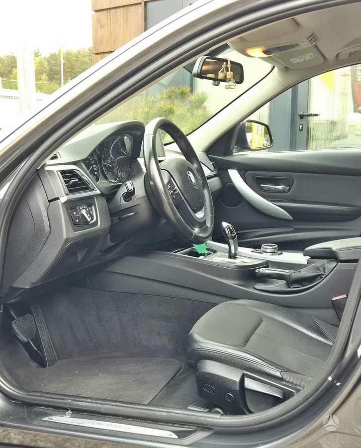 BMW 320, 2.0 l., sedanas
