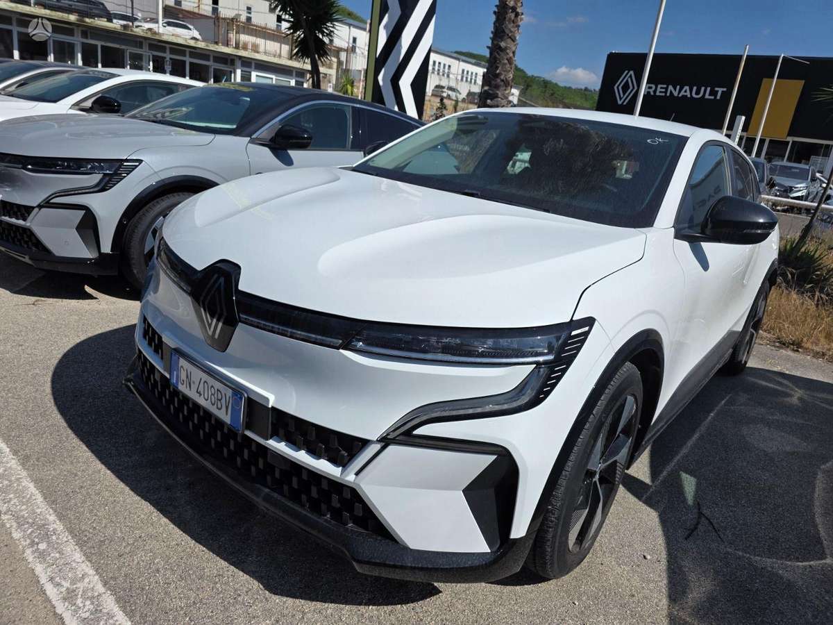 Renault Megane E-Tech, Хэтчбек