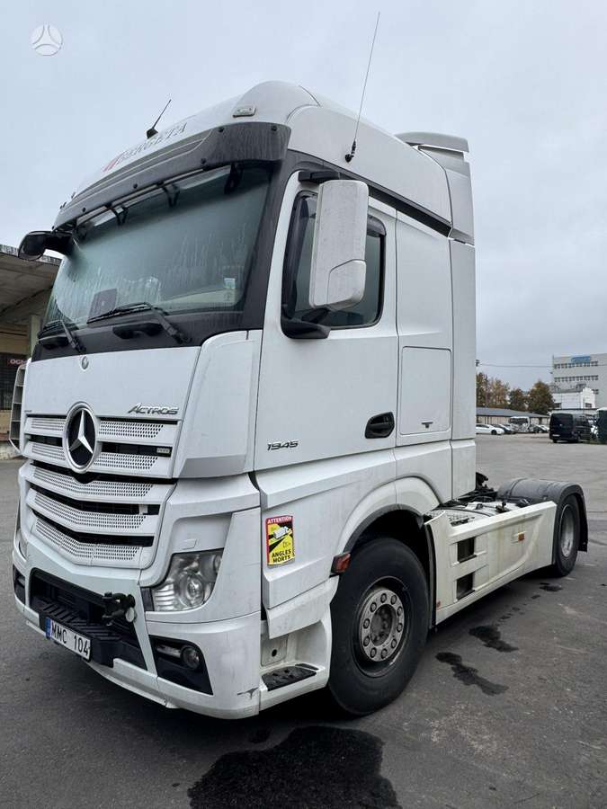 Mercedes-Benz Actros, double sleeper