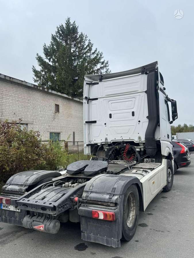 Mercedes-Benz Actros, double sleeper