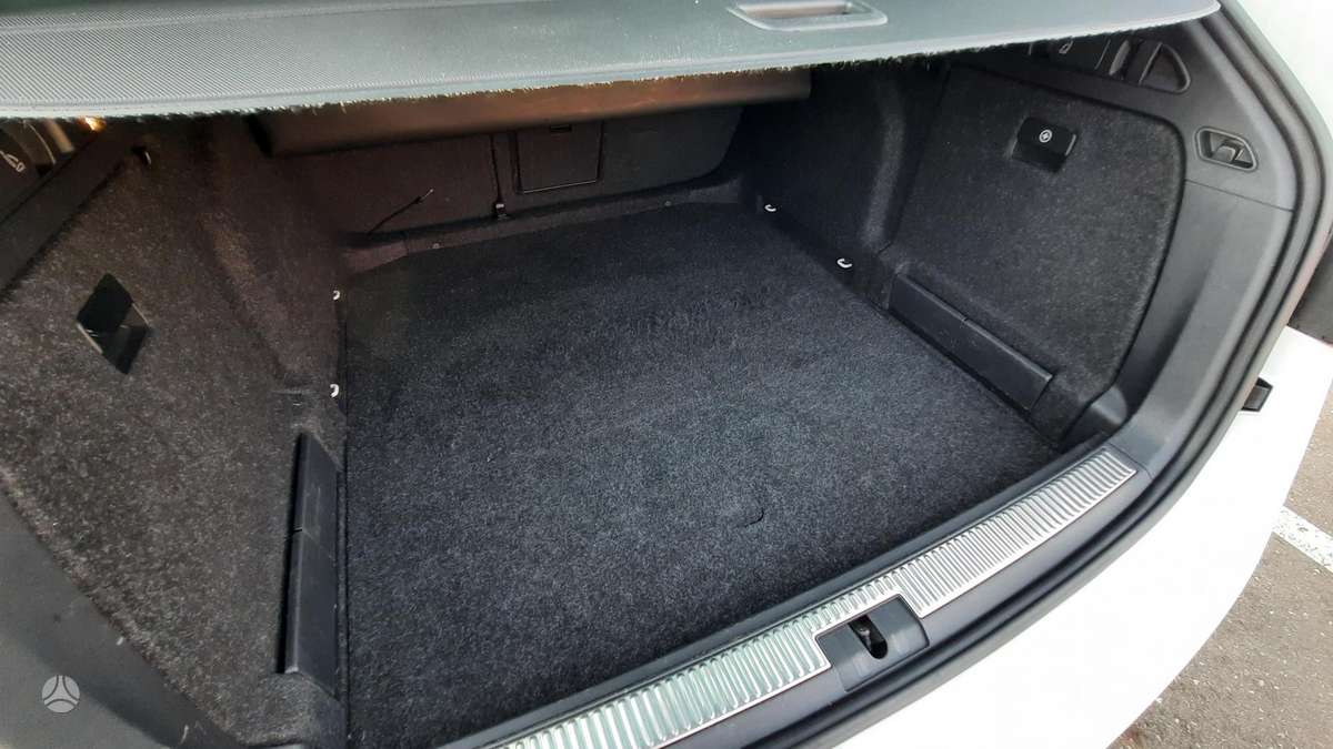 Skoda Superb, 1.6 l., Универсал