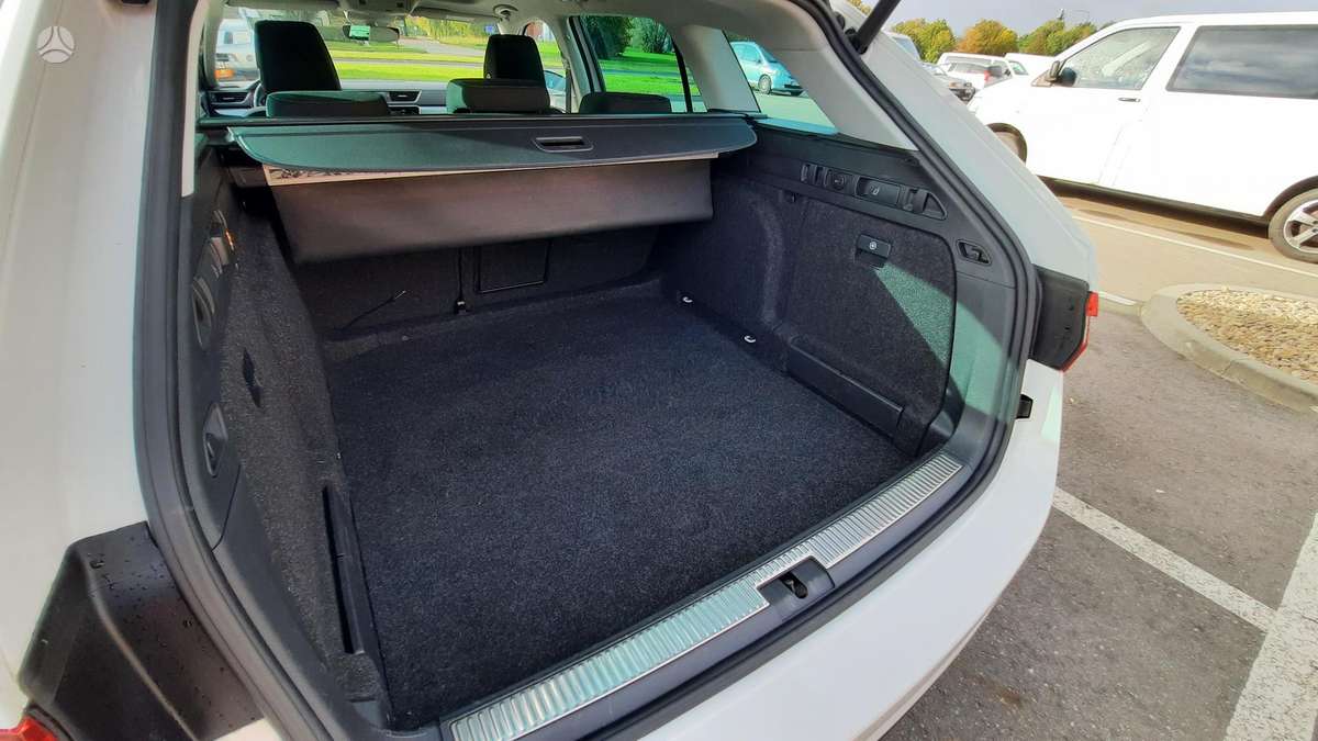 Skoda Superb, 1.6 l., Универсал