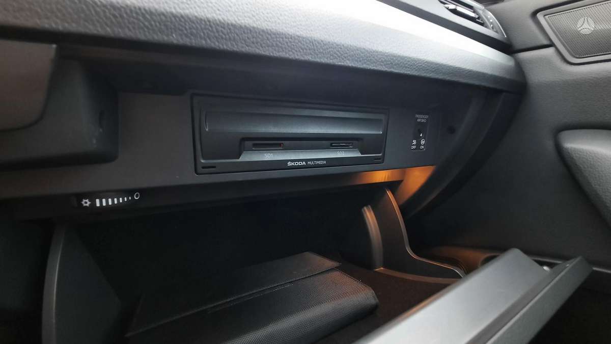 Skoda Superb, 1.6 l., Универсал