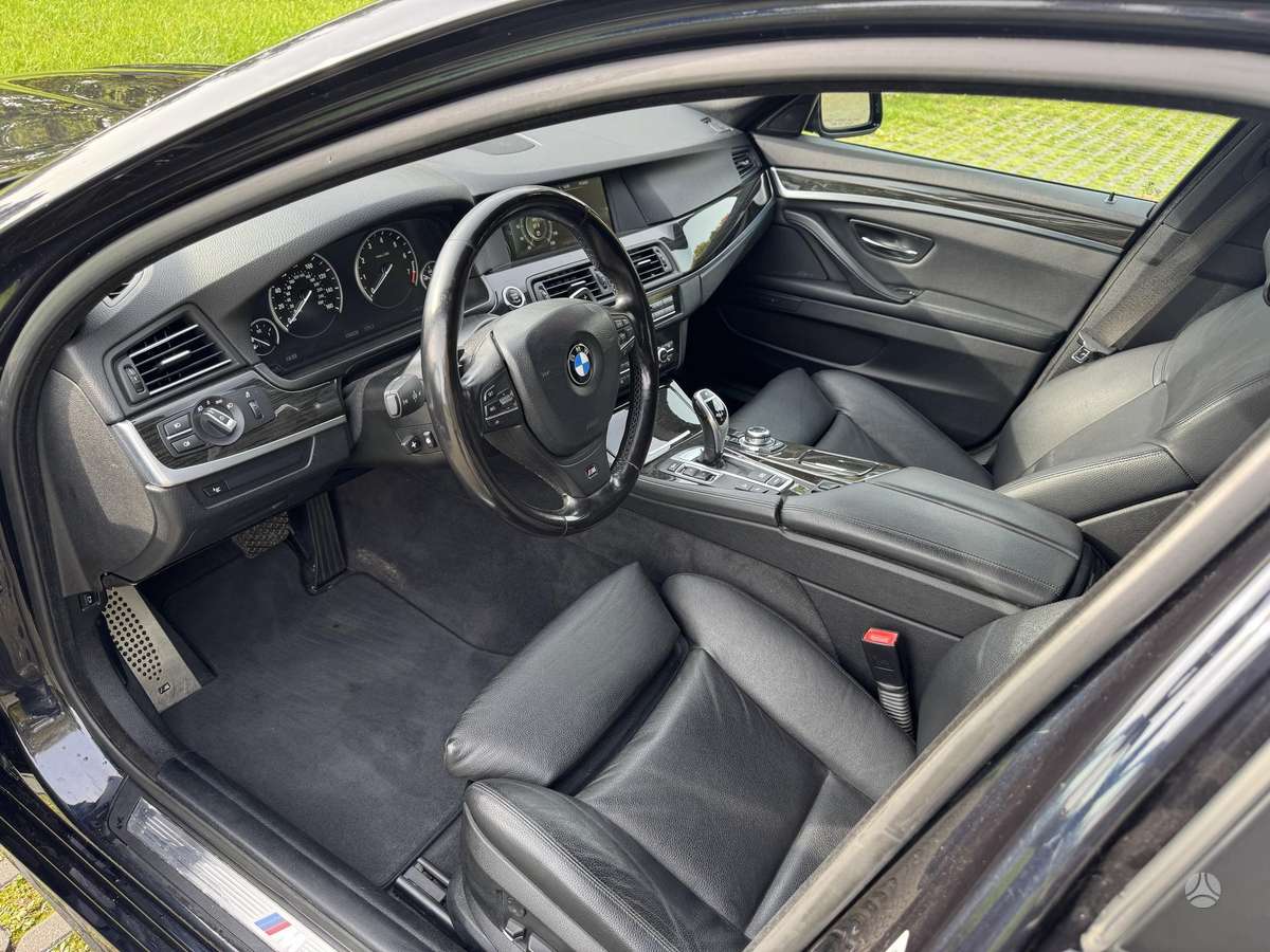 BMW 535, 3.0 l., Седан