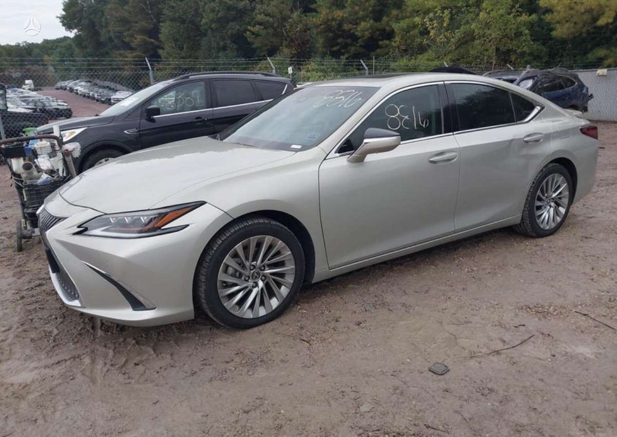 Lexus ES 300h по частям