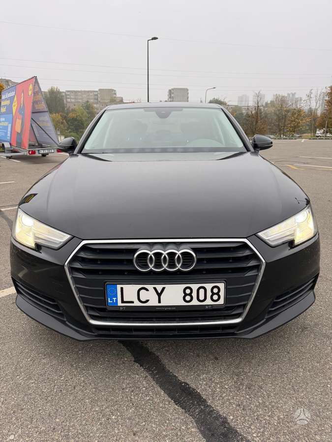 Audi A4, 2.0 l., saloon / sedan