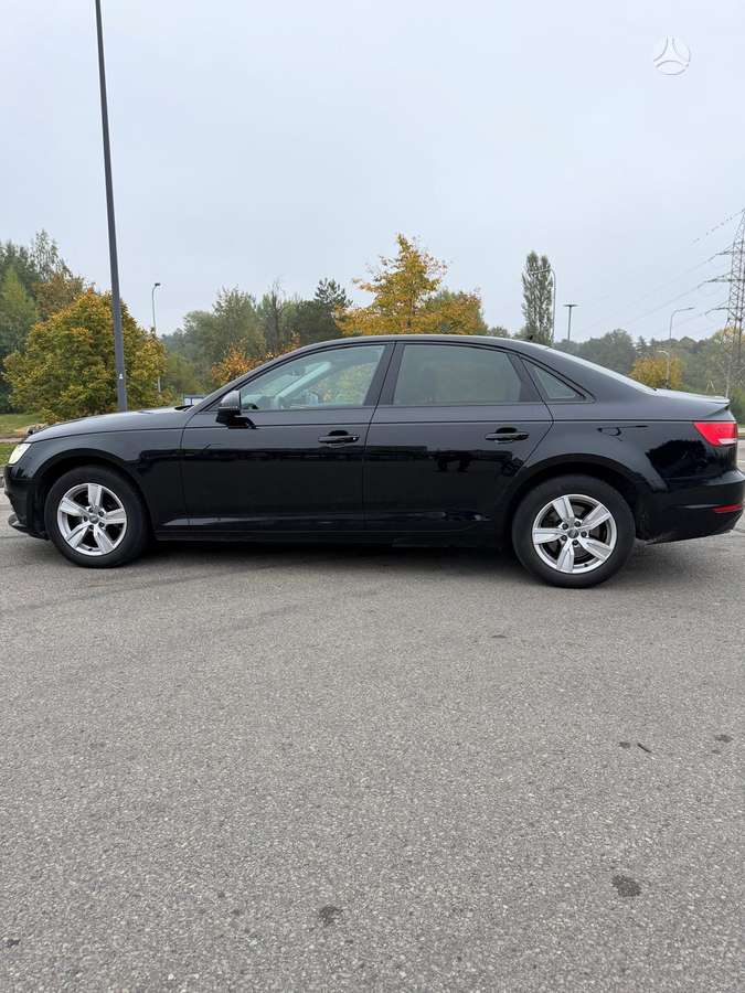 Audi A4, 2.0 l., sedanas