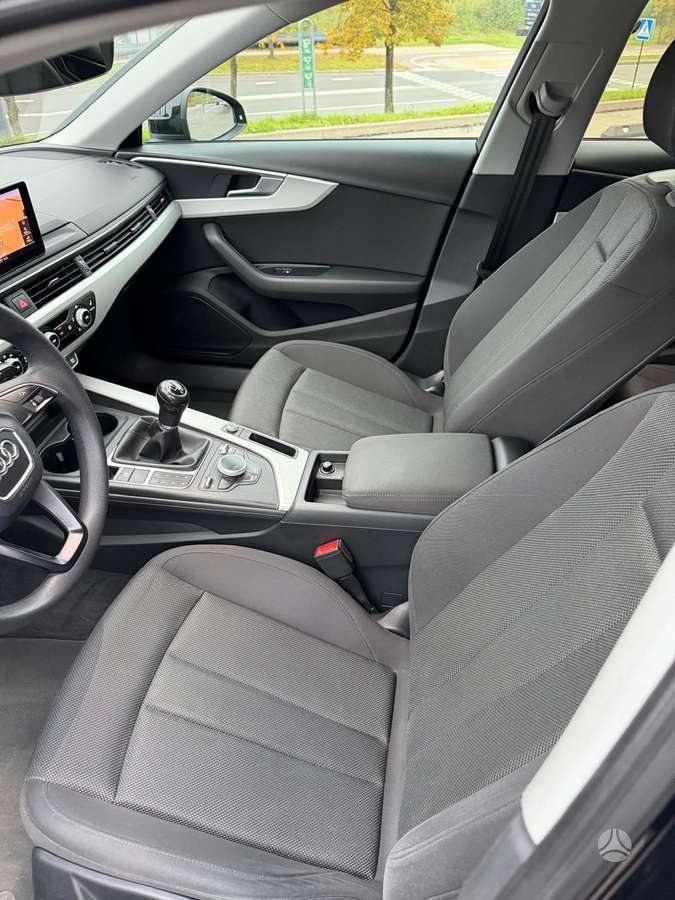 Audi A4, 2.0 l., sedanas