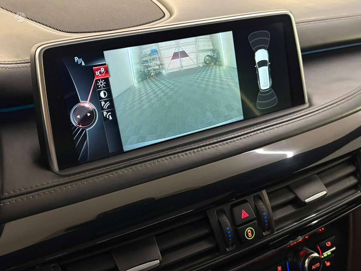 BMW X5, 3.0 l., Внедорожник / Кроссовер