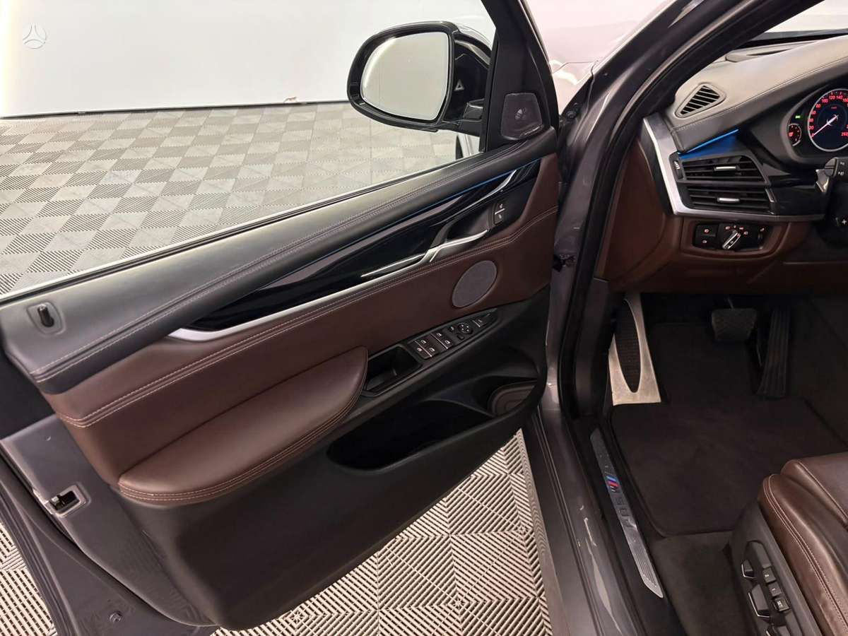 BMW X5, 3.0 l., Внедорожник / Кроссовер