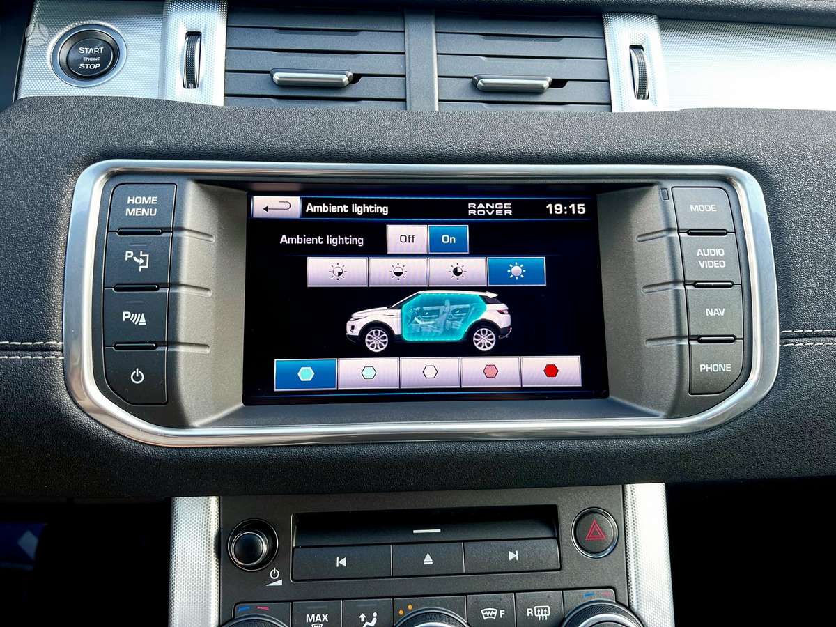 Land Rover Evoque, 2.2 l., off-road / crossover