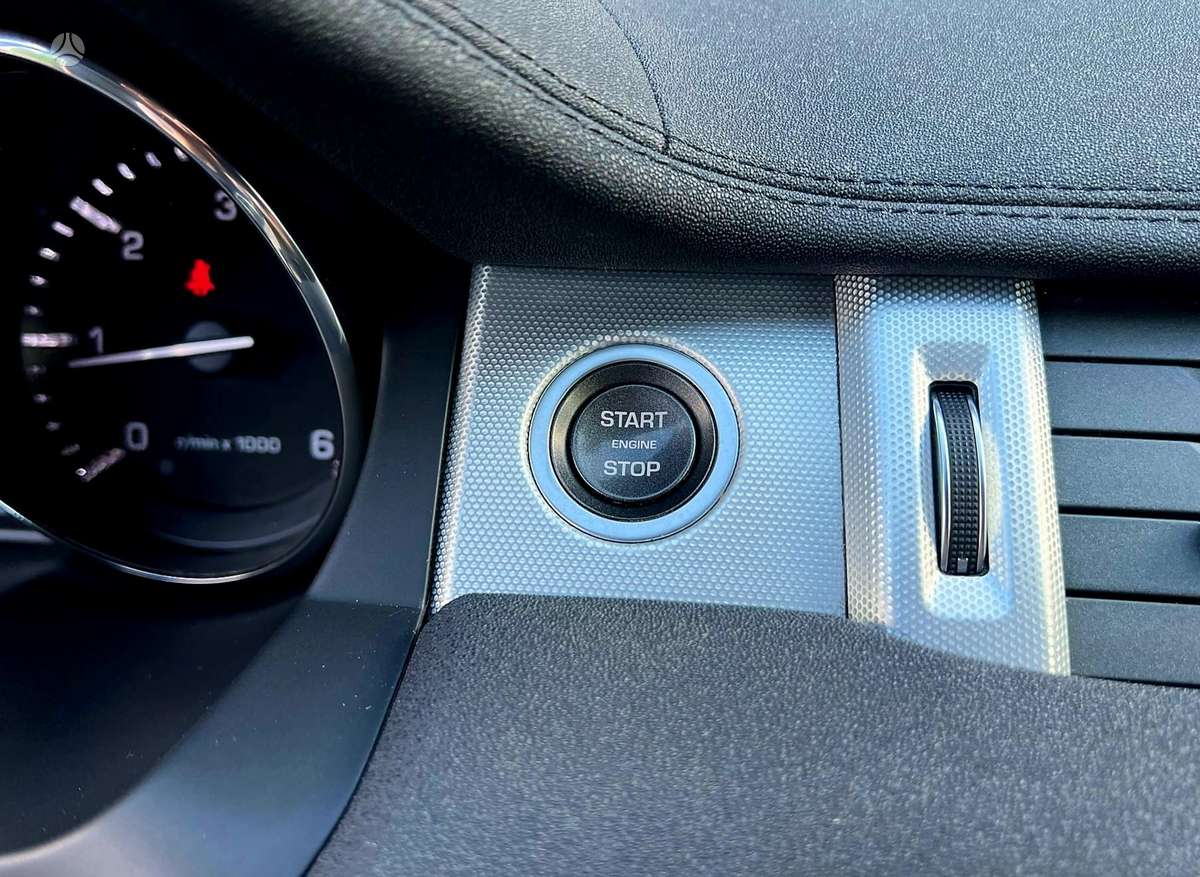 Land Rover Evoque, 2.2 l., off-road / crossover