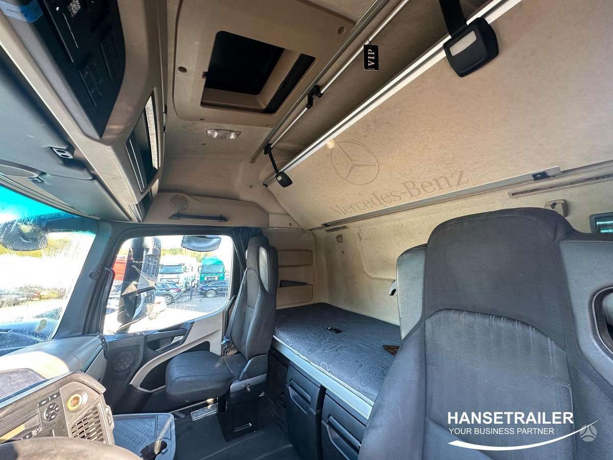 Mercedes-Benz Actros TUV, double sleeper