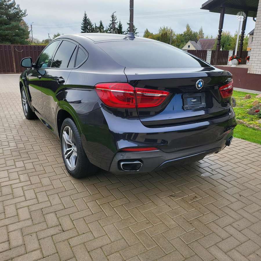 BMW X6, 3.0 l., off-road / crossover