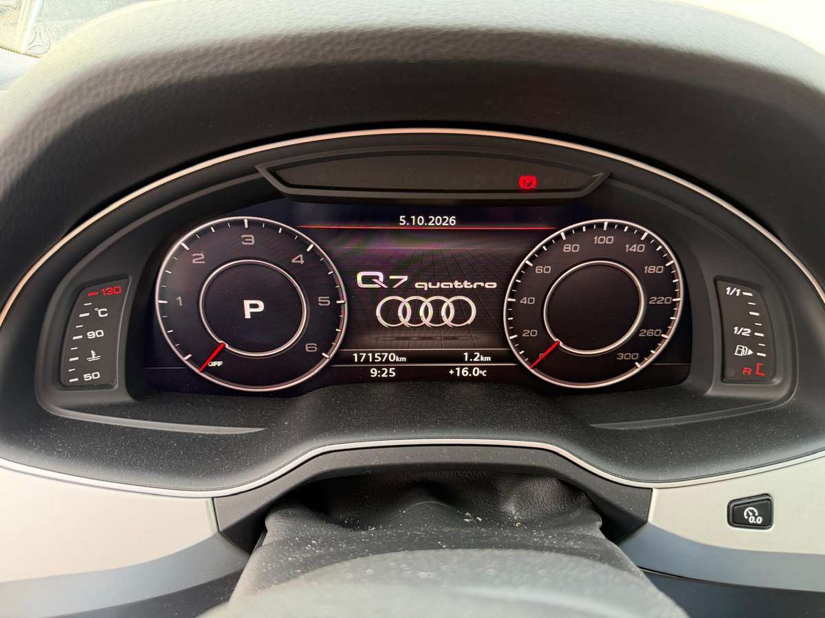 Audi Q7, 3.0 l., off-road / crossover