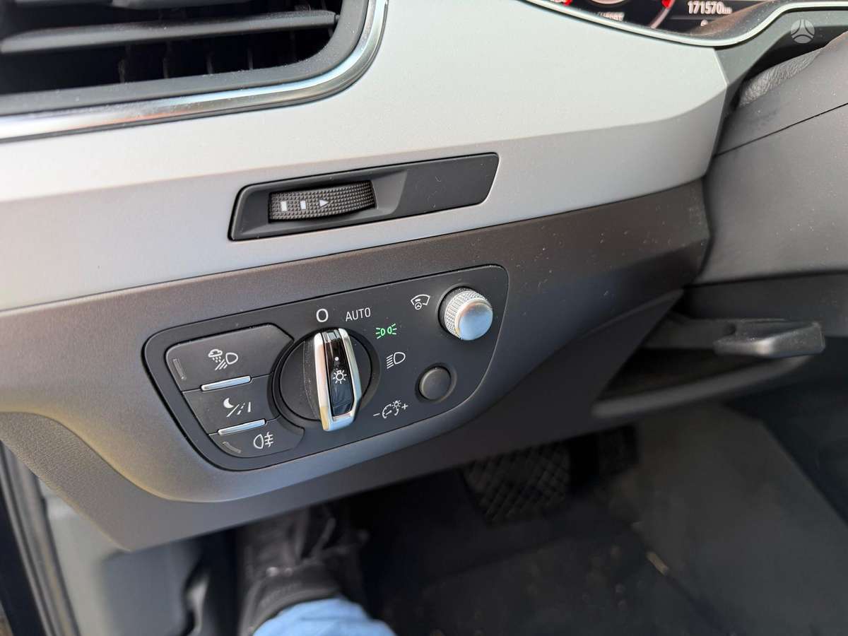 Audi Q7, 3.0 l., off-road / crossover
