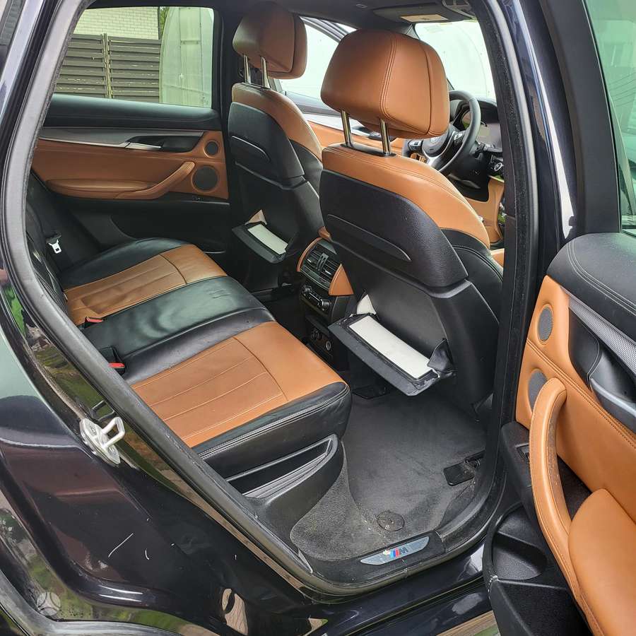 BMW X6, 3.0 l., off-road / crossover