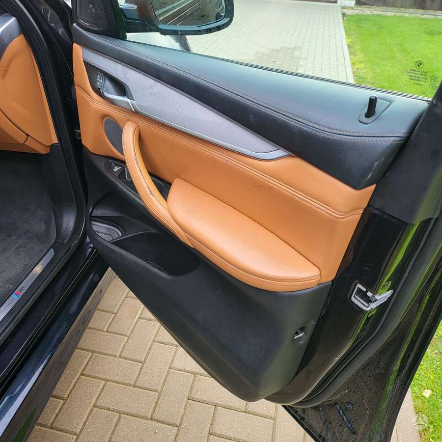 BMW X6, 3.0 l., off-road / crossover