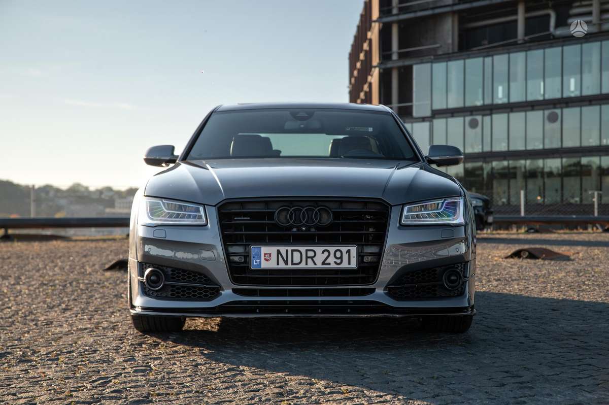 Audi A8 L, 3.0 l., Седан