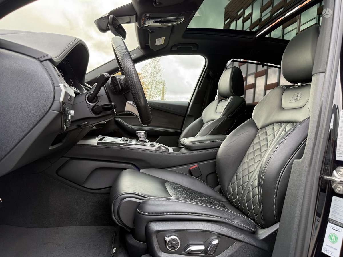 Audi Q7, 3.0 l., off-road / crossover