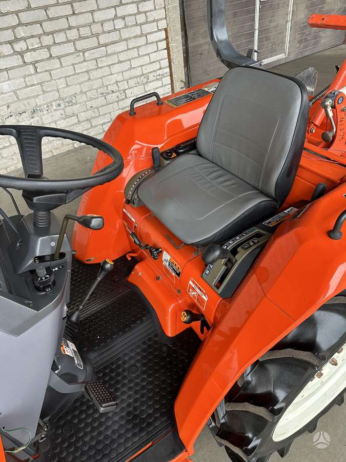 Kubota GL200, тракторы