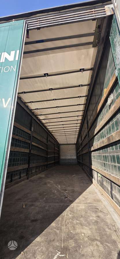 Schmitz S01, curtain / tarpaulin