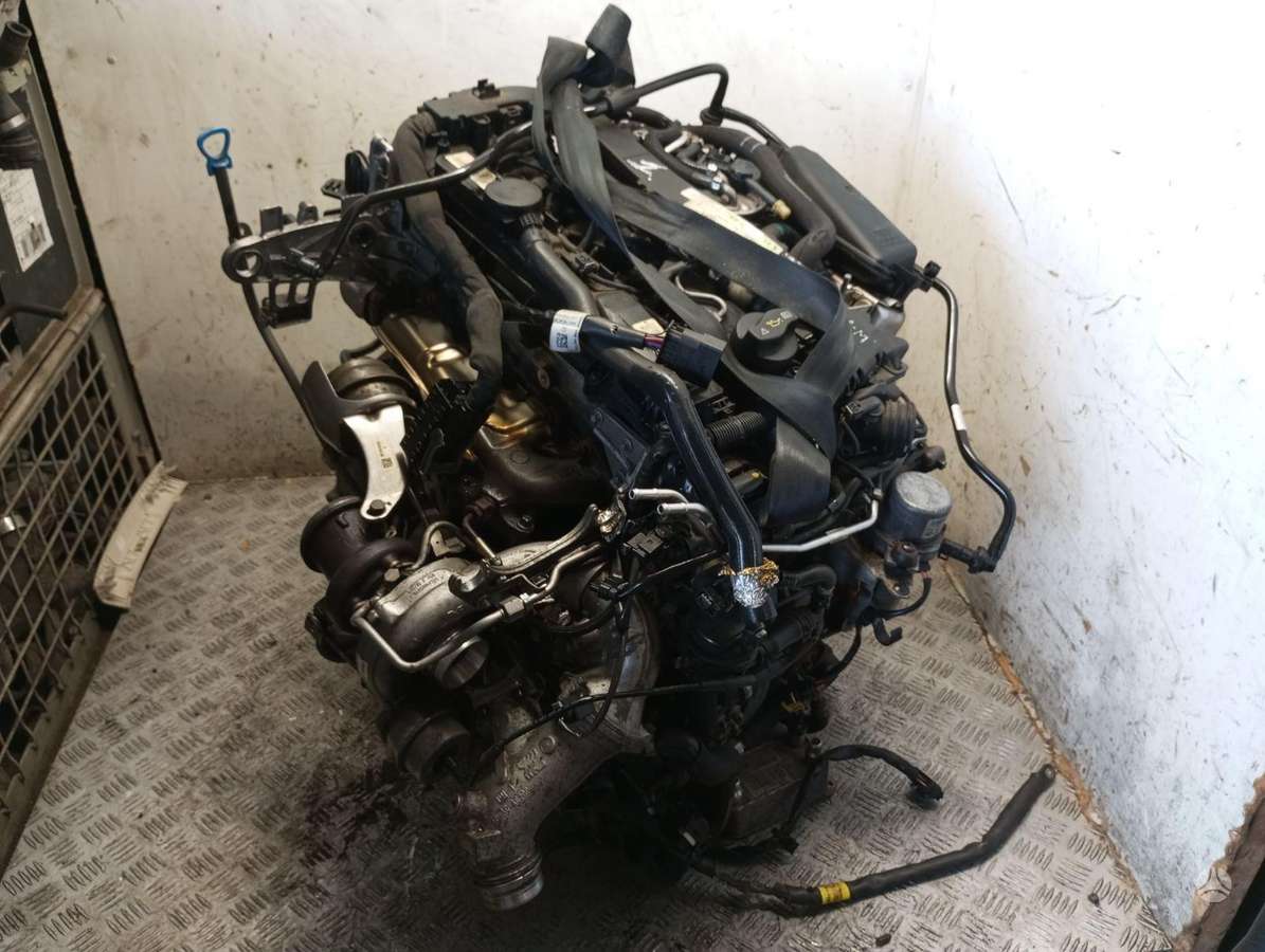 Mercedes-Benz E250 engine parts