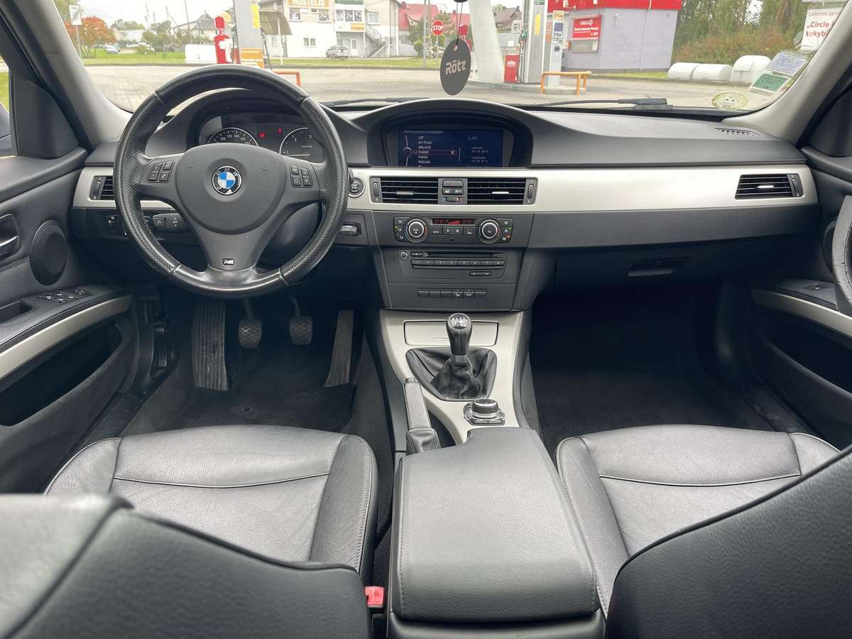 BMW 320, 2.0 l., wagon