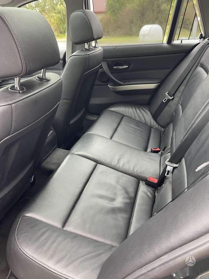 BMW 320, 2.0 l., wagon
