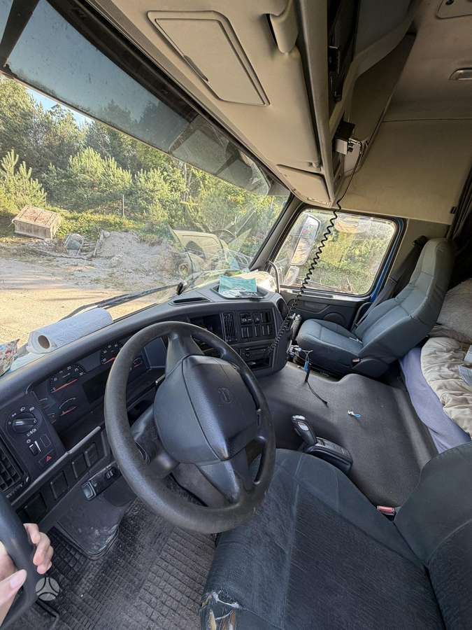 Volvo FM, single sleeper