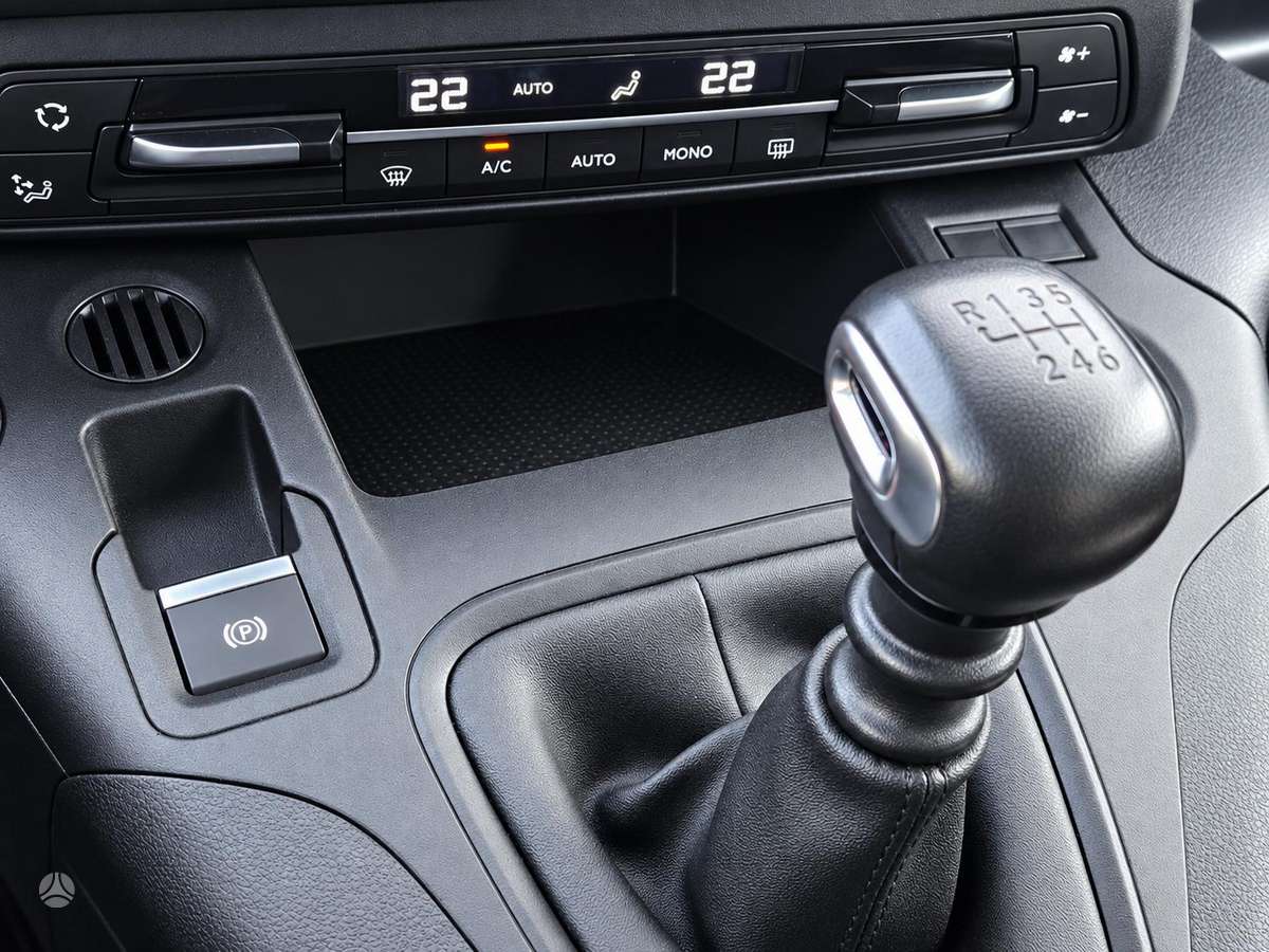 Citroen Berlingo, 1.2 l., Минивэн
