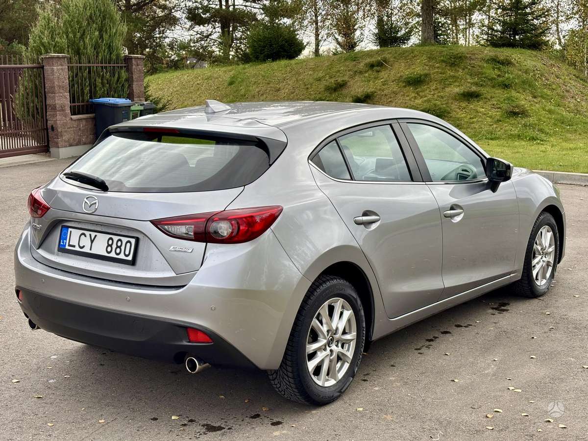 Mazda 3, 2.2 l., hatchback