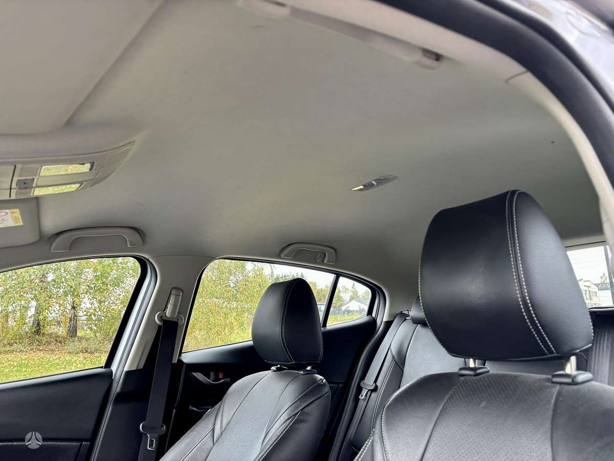 Mazda 3, 2.2 l., Хэтчбек