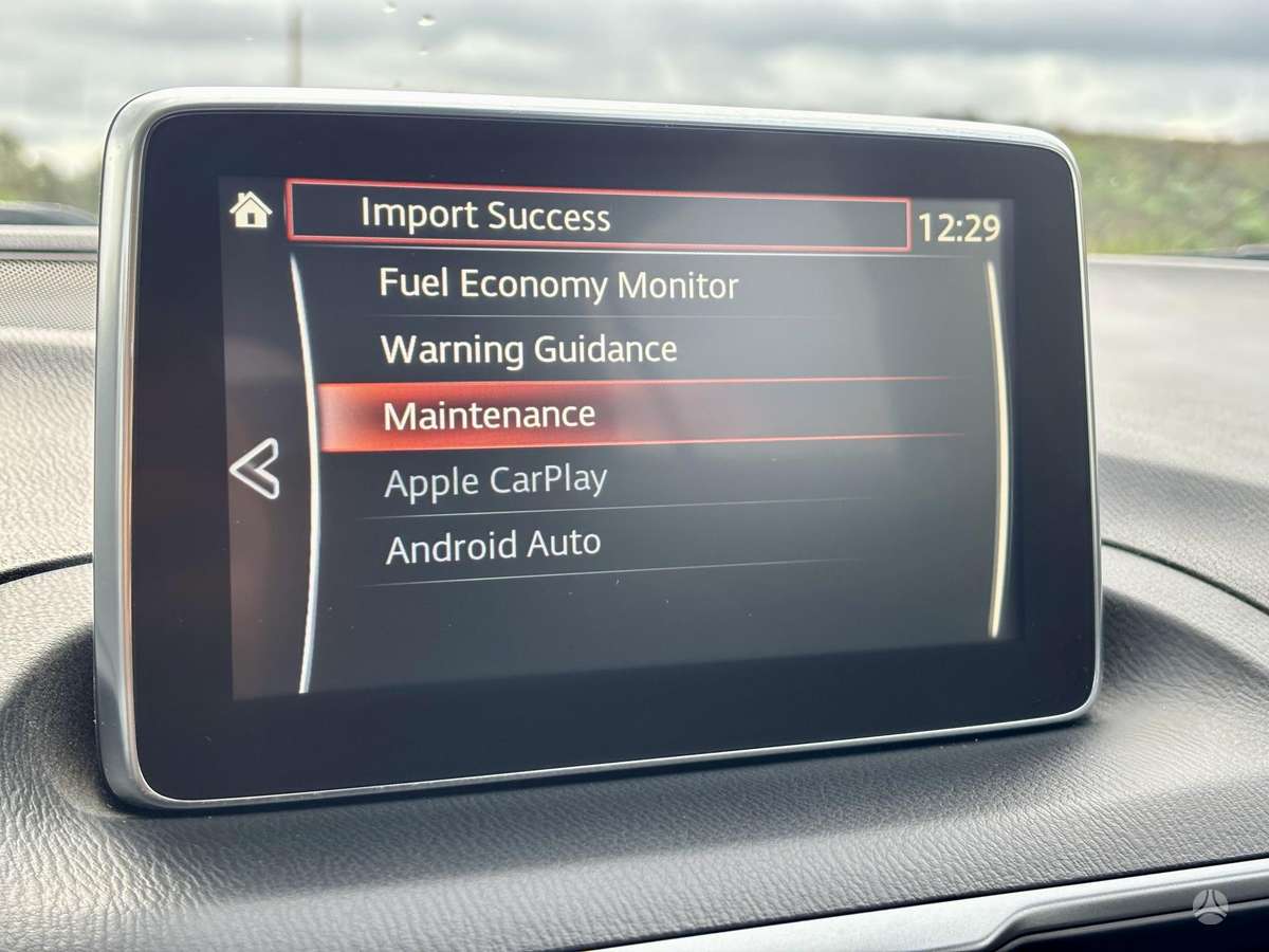Mazda 3, 2.2 l., hatchback
