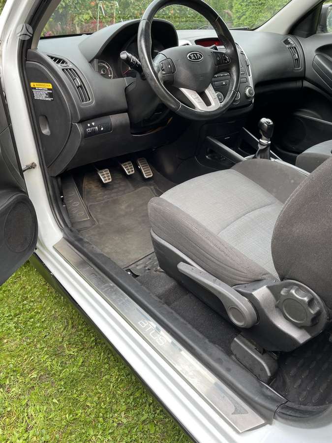 Kia Ceed, 1.6 l., hečbekas