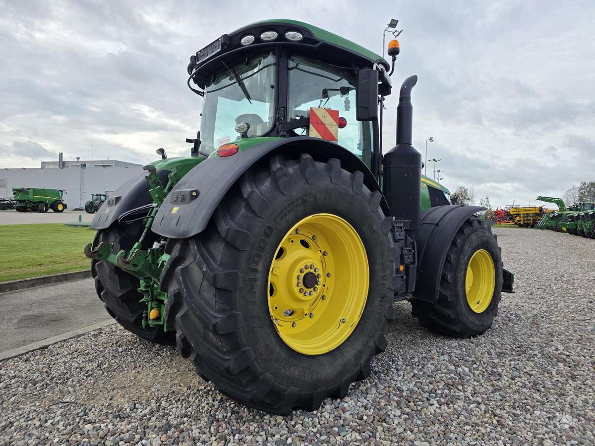 John Deere 7290R, traktoriai