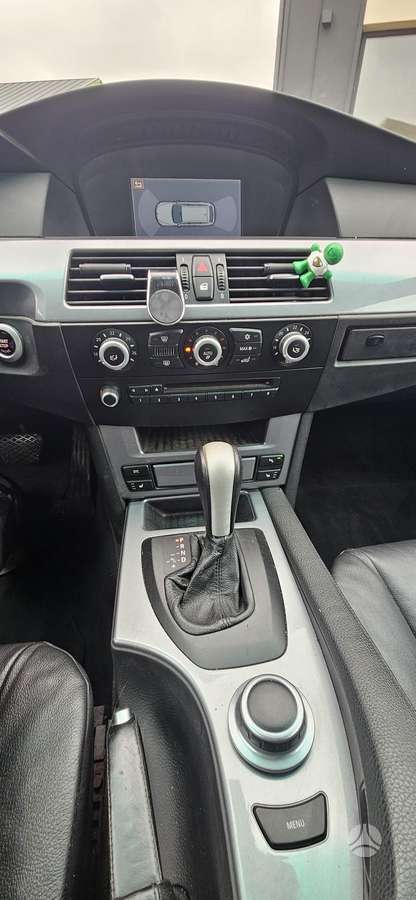 BMW 520, 2.0 l., wagon