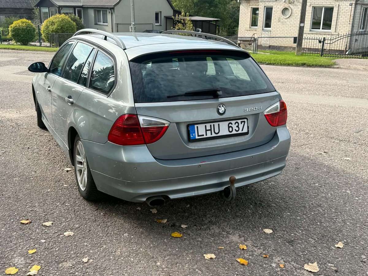BMW 320, 2.0 l., universalas