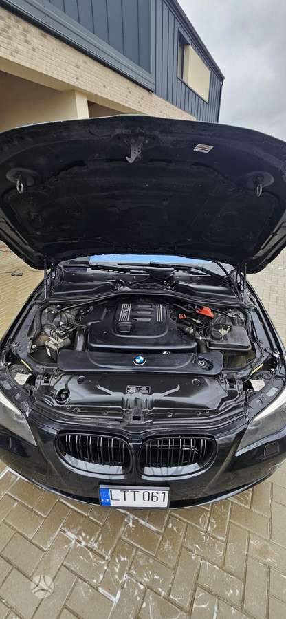 BMW 520, 2.0 l., universalas